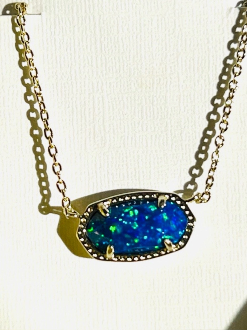 NWT Kendra Scott Elisa Blue Opal & Yellow Gold Retired Stunning Opal Very Rare! - Picture 6 of 14